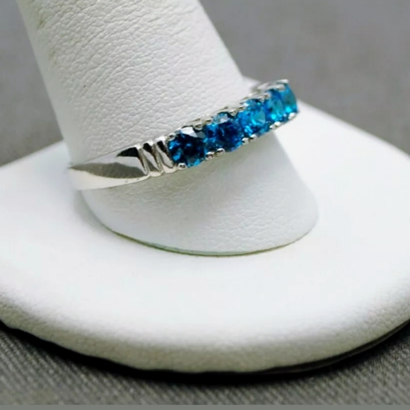 Stunning!!! Blue sapphire ring - Picture 3 of 4